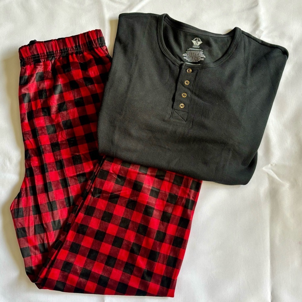 Dockers Men’s Lounge Sleepwear 2-Pack Long Sleeve Shirt & Fleece Pants Set XL